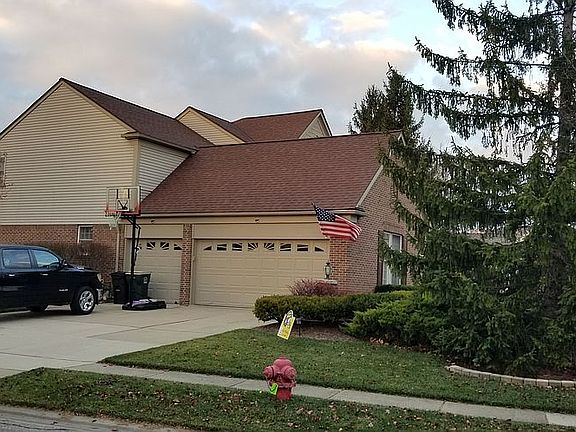 garage street view 