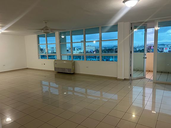 4th image of 550 Avenida Constitucion #1