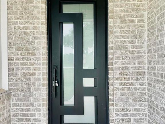 5th image of 349 Brooks Dr