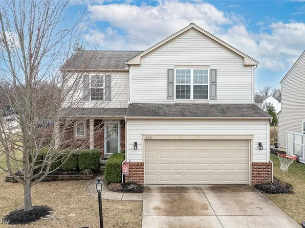 9831 Seton Dr, Olmsted Twp, OH 44138