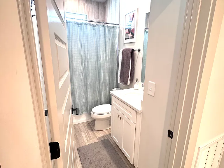1122 Wesley Terrace Ave — Photo 16
