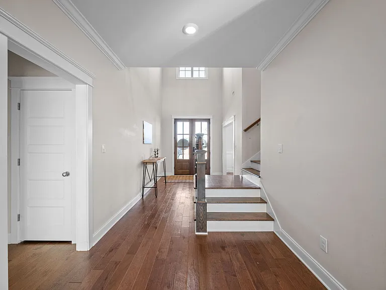 271 Hemlock Dr — Photo 8