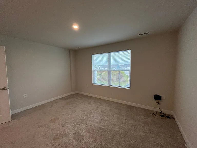 4184 Farmfield Dr — Photo 12
