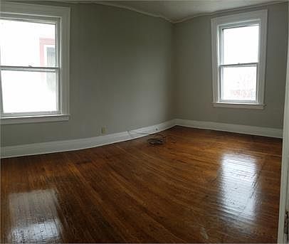 2nd image of 325 Herkimer St #Single