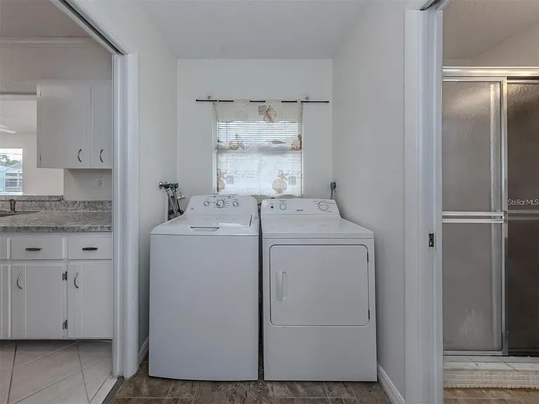 1215 Mango Ave — Photo 21