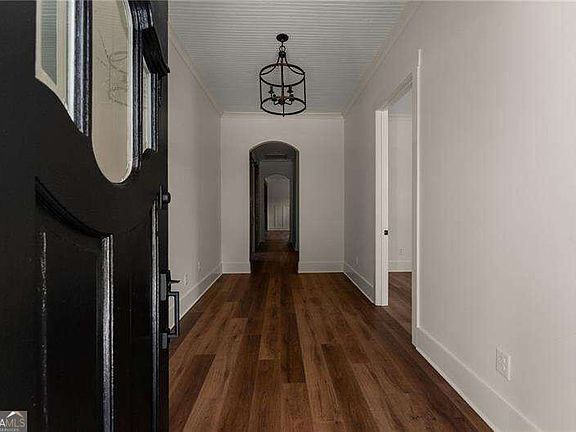 4th image of 237 N Erwin St