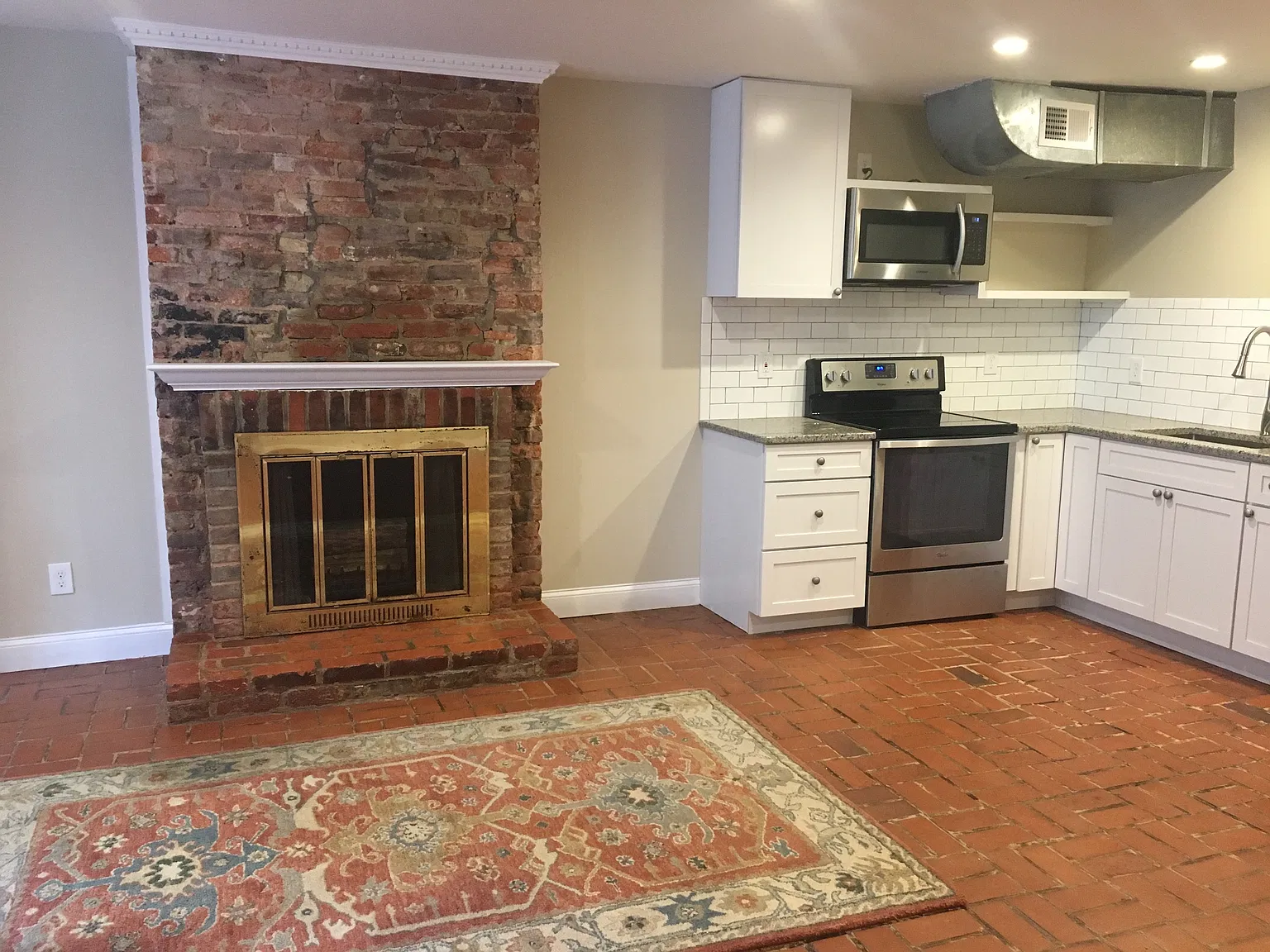 Studio, 550 sqft, $2,100 — Photo 4