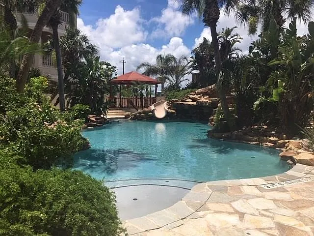 14910 Leeward Dr #802 — Photo 16