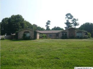 211 Constitution Dr, Meridianville, AL 35759