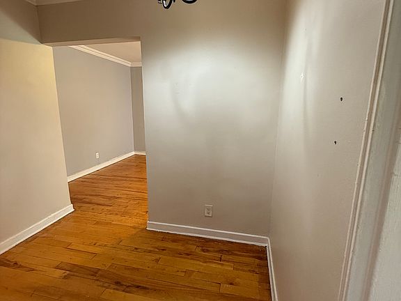 4th image of 6 Winchester Ave APT 1B