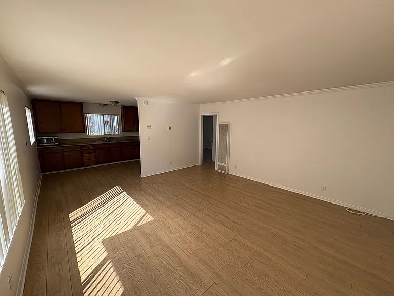 520 N Nevada St #E — Photo 2