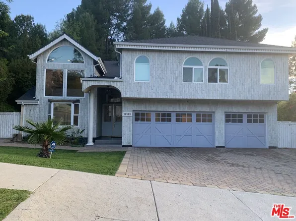 18162 Sweet Elm Dr, Encino, CA 91316