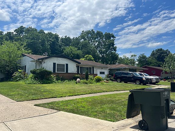 3rd image of 4579 Ellery Dr