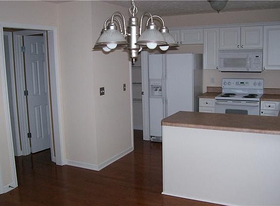 2nd image of 2120 Lebanon Pike APT 45