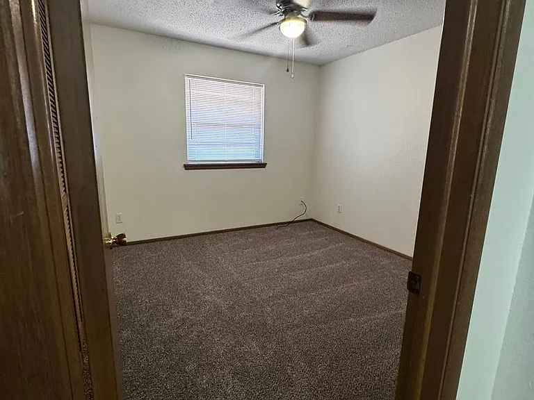 3225 N Peebly Dr — Photo 14