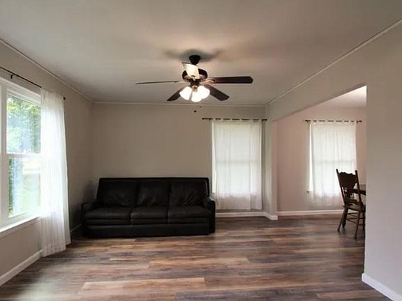 5th image of 334 Senova Dr