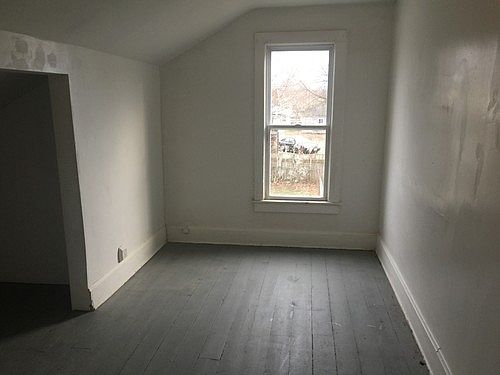 4th image of 45 E North St