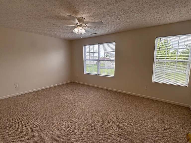 8175 Grant Park Ave — Photo 52