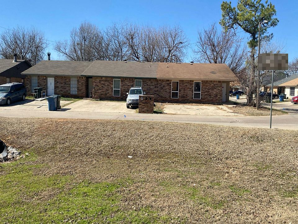 1st image of 309 N Oaks Ave