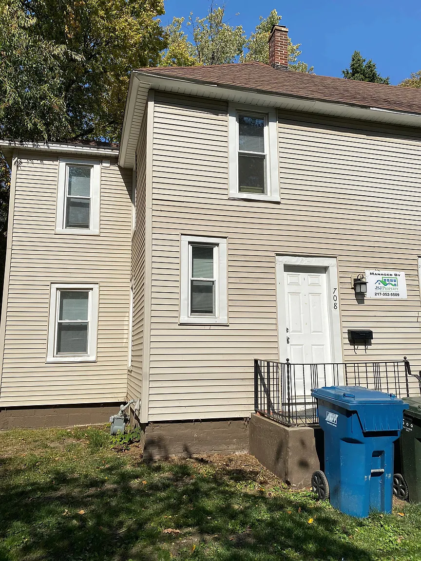 708 W Illinois St photo 1