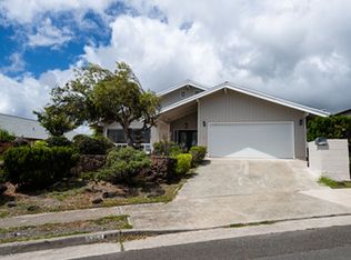 1752 Kumakani Loop, Honolulu, HI 96821