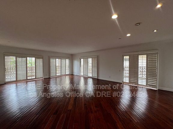 4th image of 512 Esplanade APT 204