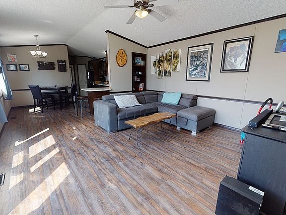 3rd image of 8520 77th St