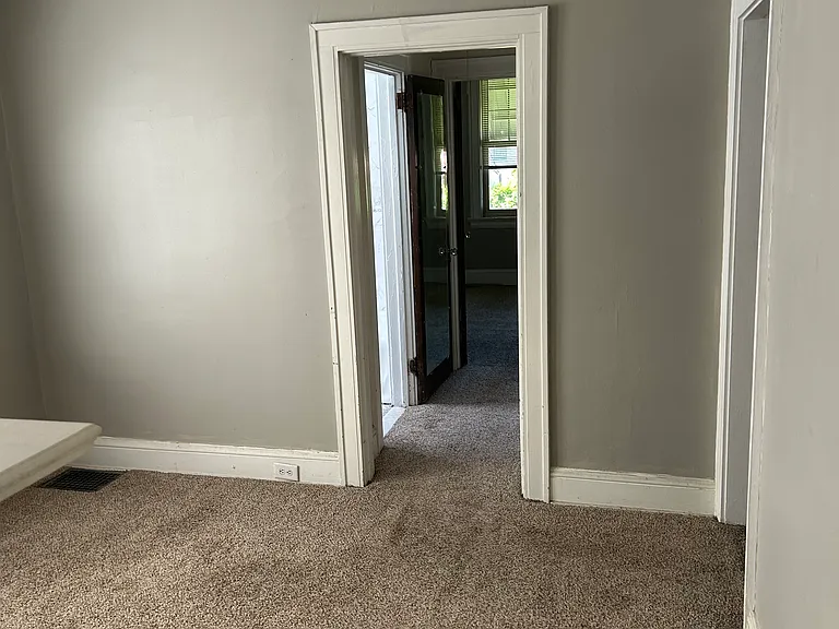 16 Lynwood Ave #1 — Photo 7