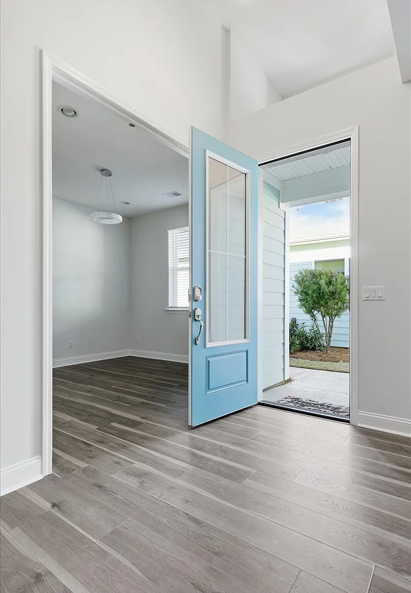 2 bed, 1558 sqft, $2,900 — Photo 1