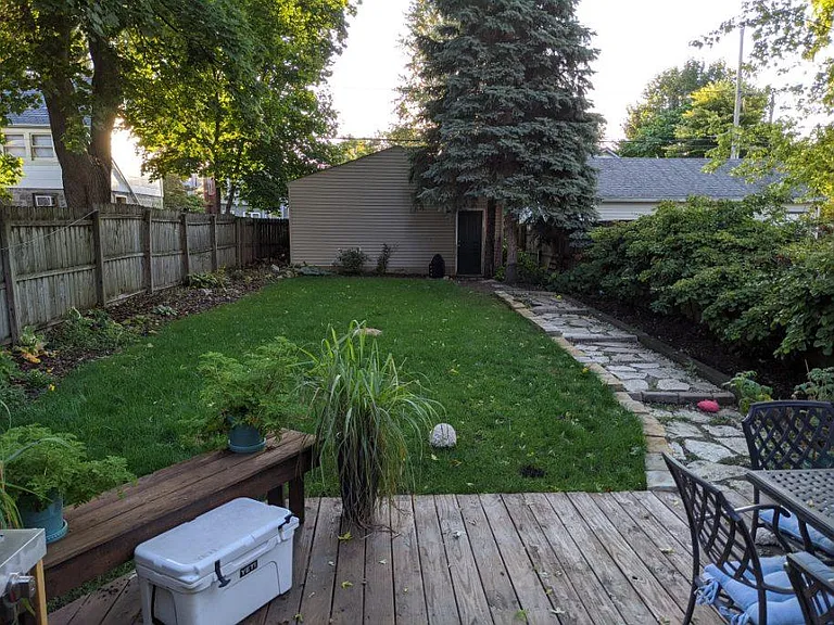 1034 Highland St — Photo 24