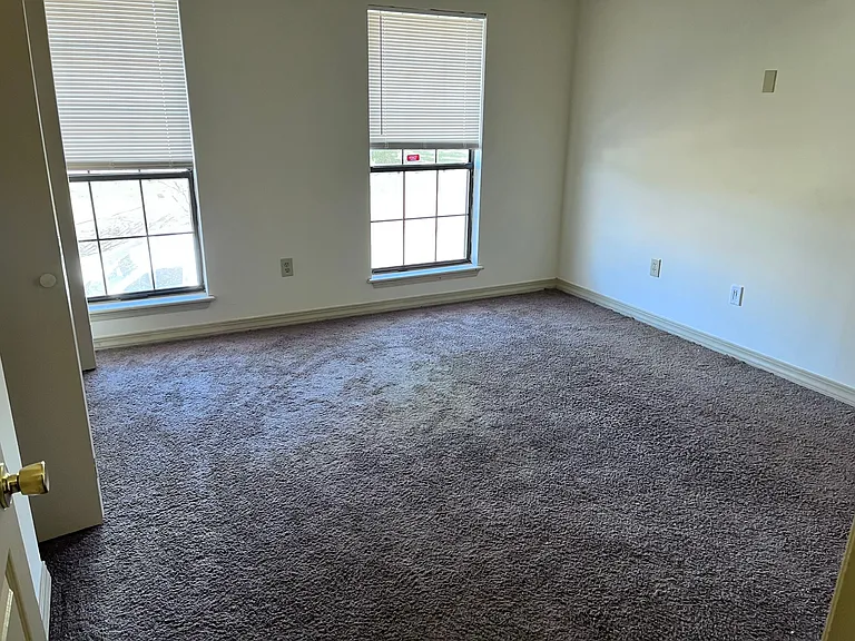 3043 Autumn Pl S #D — Photo 14