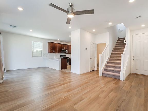 3rd image of 4546 Swimming Minnow Ave