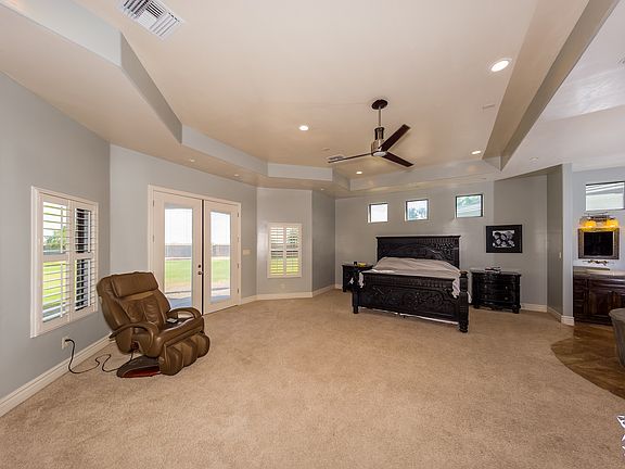 3rd image of 5359 E Hamlin Pl