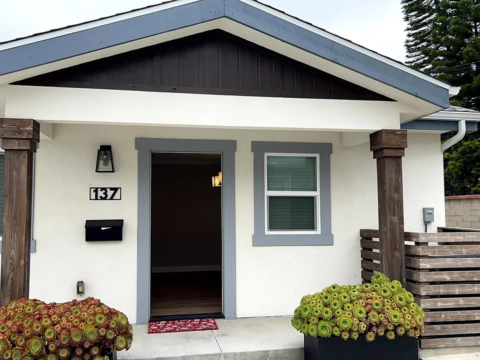 137 N Oak Ave #137