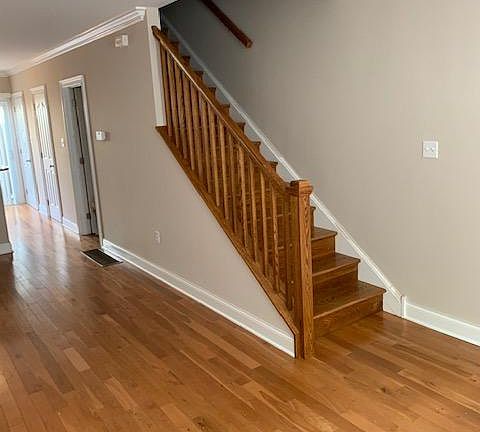 4th image of 2239 Kimball St