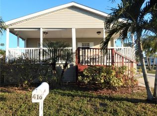 416 SE Trafalgar Ter, Stuart, FL 34994