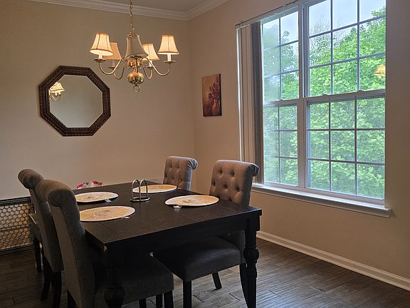 4th image of 22 Winding Hill Dr