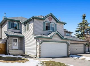 271 E Citadel Meadow Grv NW, Calgary, AB T3G 4K7