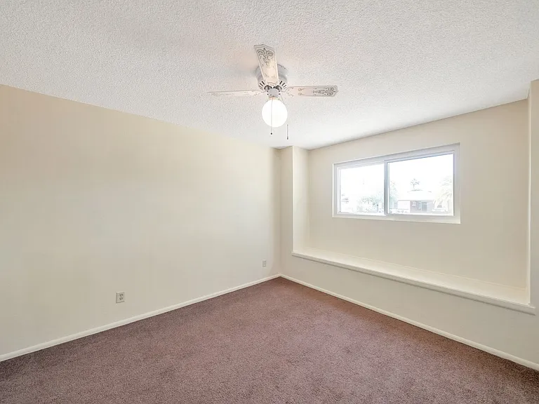 2809 N Granite Reef Rd — Photo 17