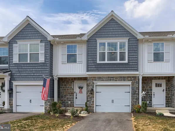 237 Highland Ct, Annville, PA 17003