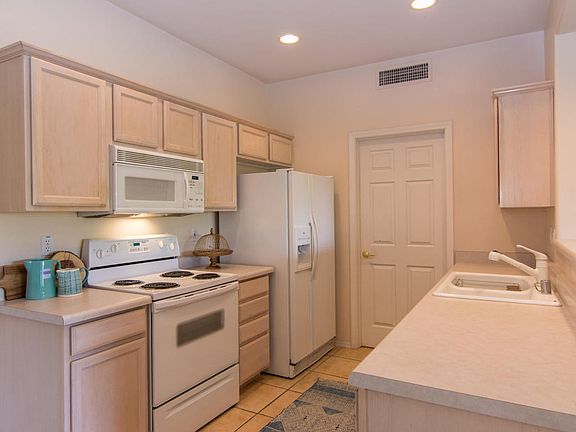 4th image of 655 W Vistoso Highlands Dr