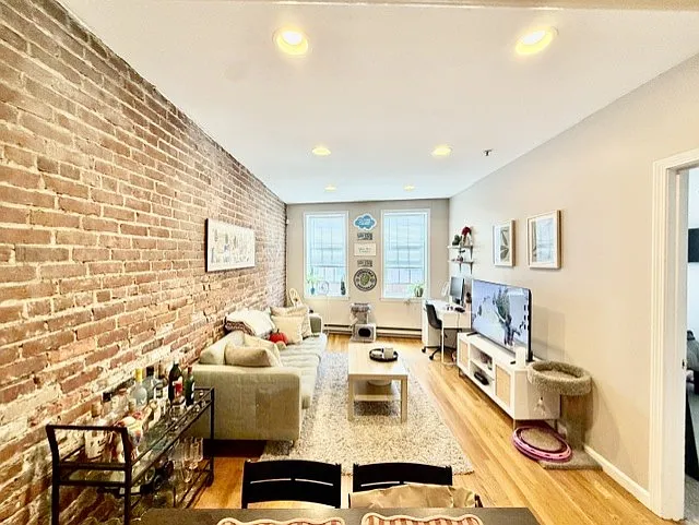 95 Prince St #4 — Photo 4