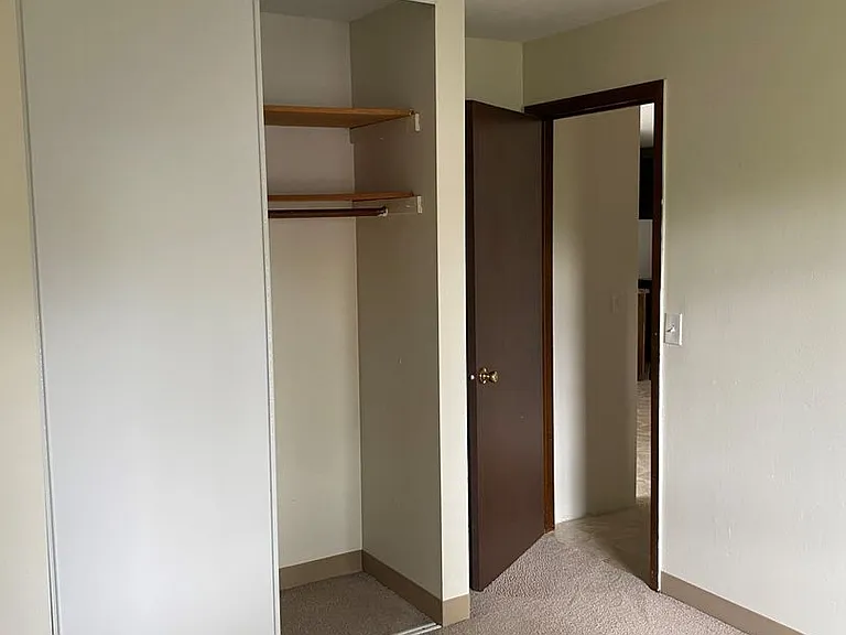 2655 Colfax Ave S — Photo 15