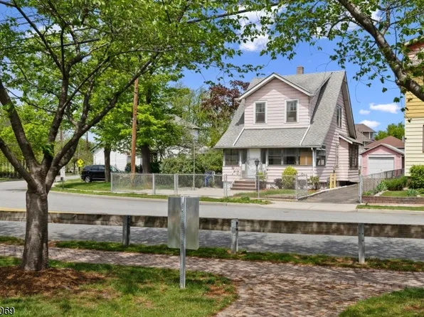 295 Carlton Ave, East Rutherford Boro, NJ 07073