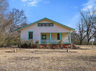 3594 N Liberty St, Canton, MS 39046