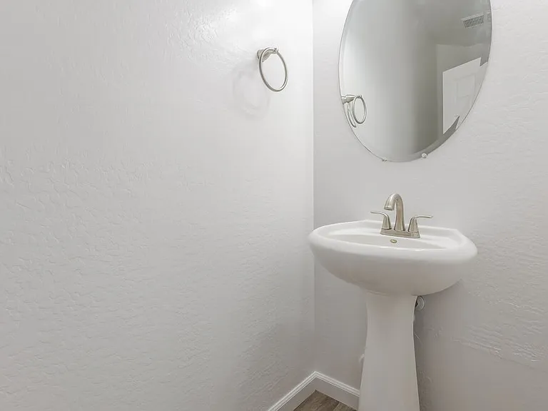 2026 S Swan Dr — Photo 19