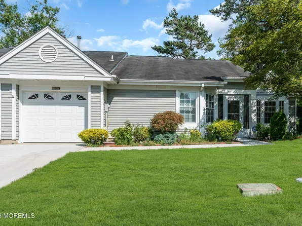 1016B Buckingham Drive, Manchester, NJ 08759
