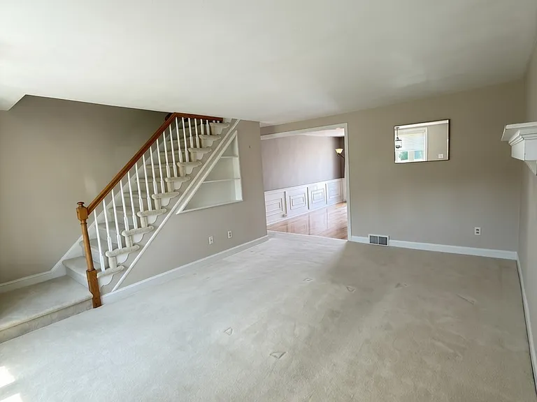 5220 Gramercy Dr — Photo 3