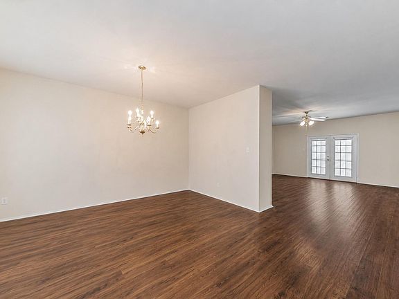 3rd image of 6704 Cambrian Way