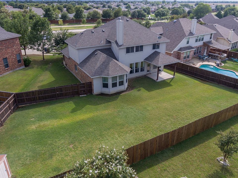 1st image of 2608 Clover Hill Ct